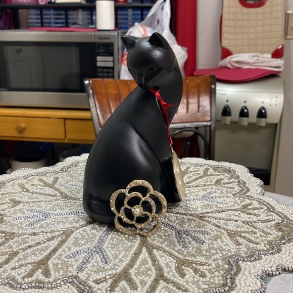 Chanel Brooch Camellia  Pearl Rhinestone Gold - Picture 16 of 17